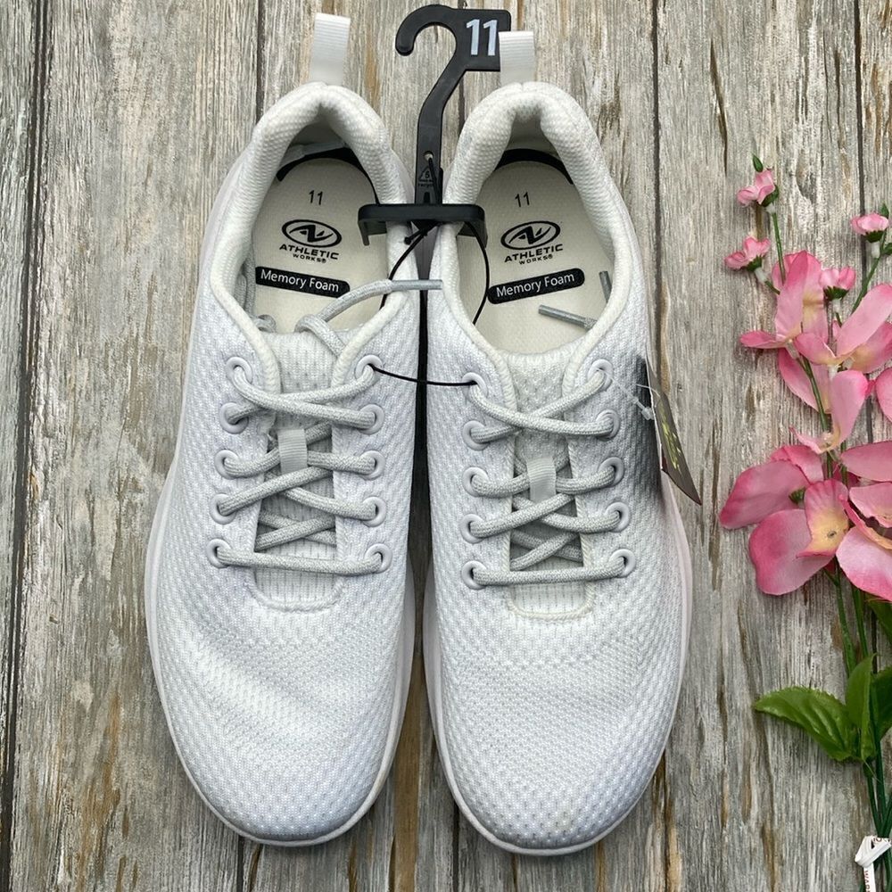 Women's White Lifestyle Active Sporty Workout Jogger Sneakers Shoes Size 11